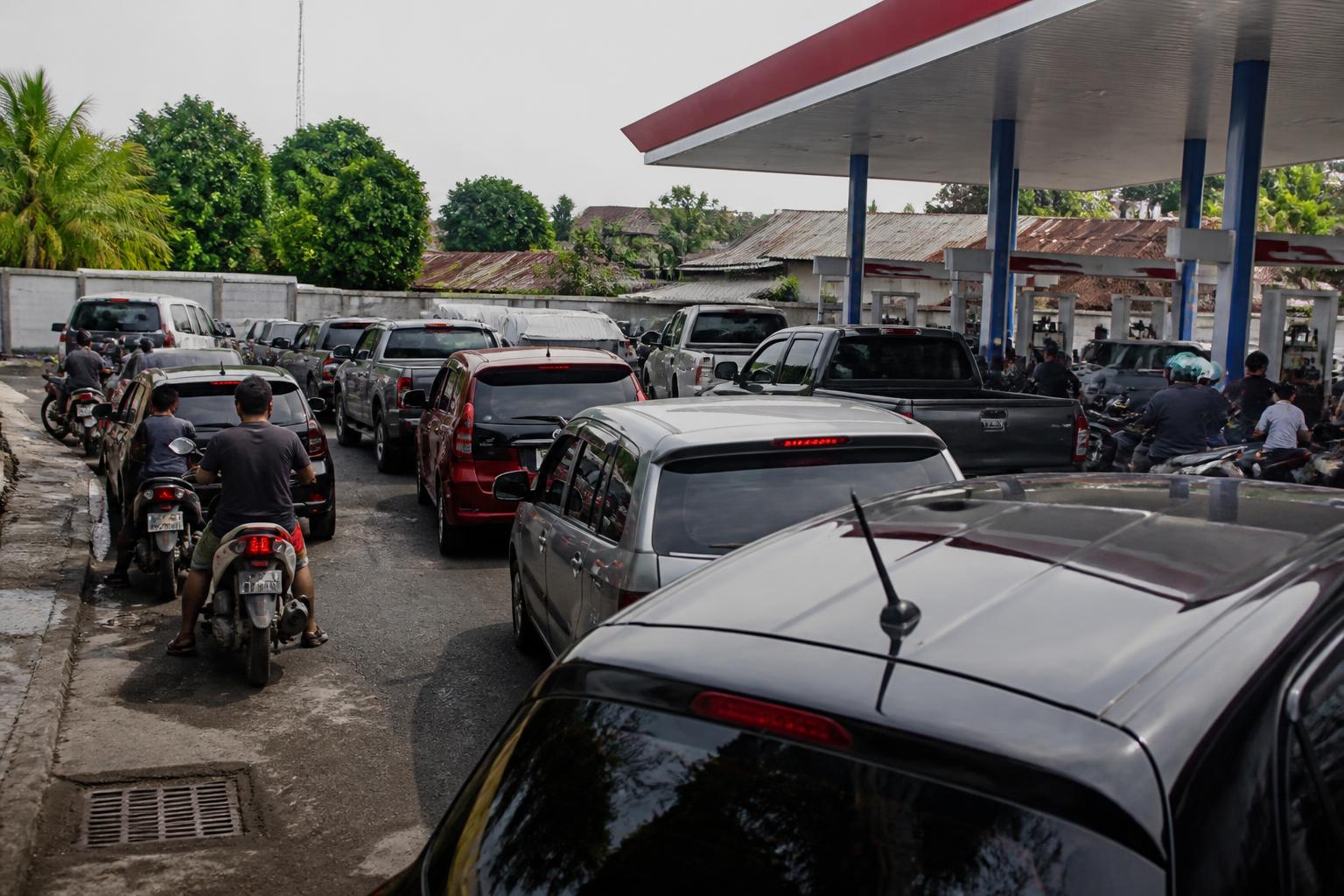Antrean BBM di Buol dan Tolitoli Dipantau, Pertamina Klaim Penyaluran Tetap Berjalan